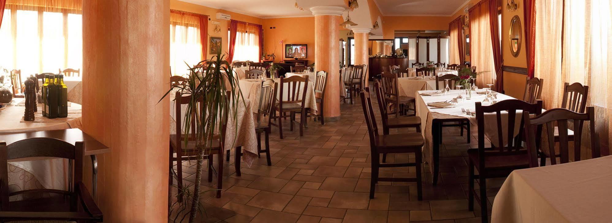 Hotel Ristorante Villa Pegaso San Pietro Infine Екстер'єр фото